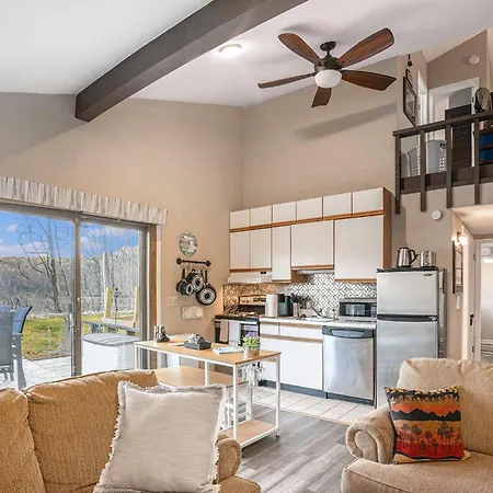 Quiet And Cozy Lakefront Home Near Mt Boyne Gaylord Exterior photo